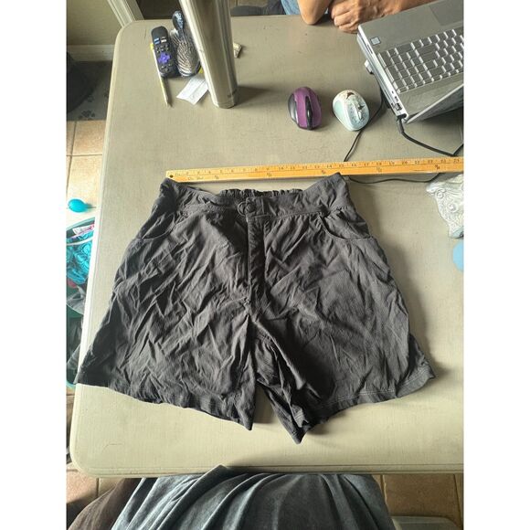 REI Womens XL Black Biking Shorts with inner padding - Picture 1 of 5